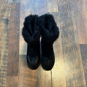 Sonoma Black Faux Fur Boots